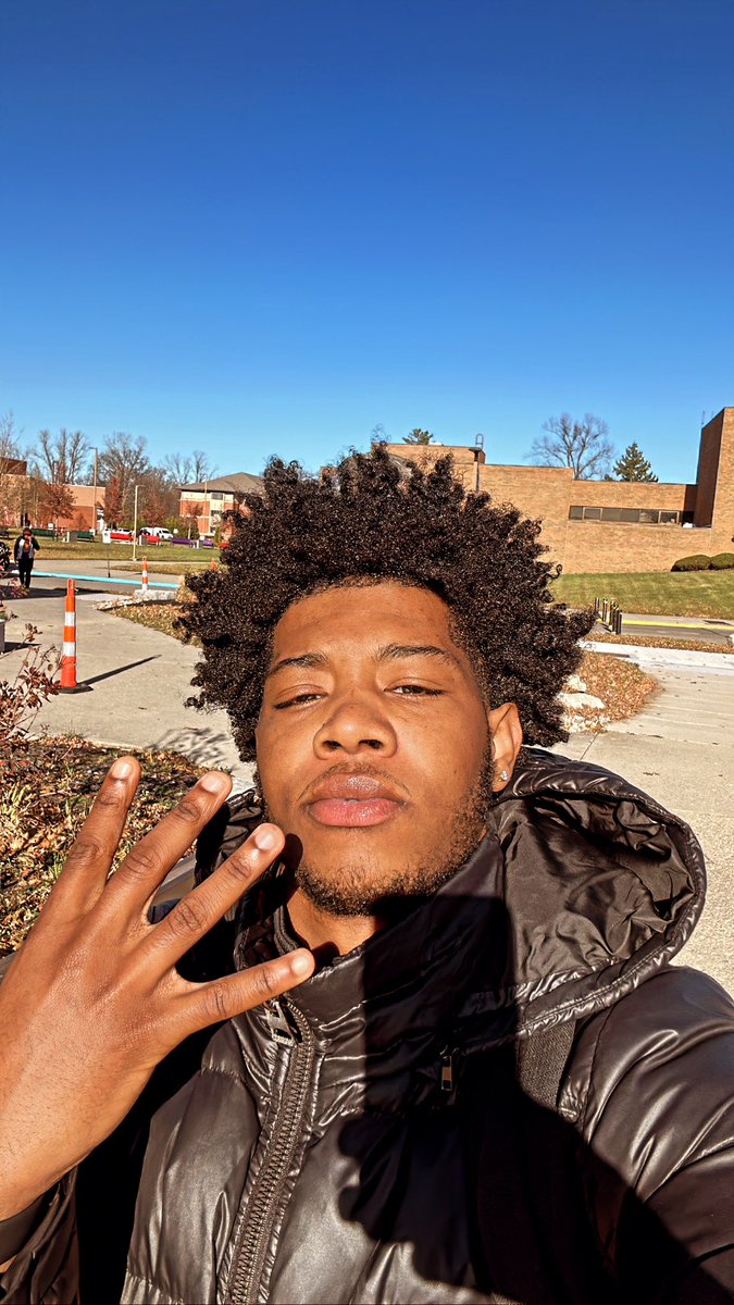 Lil_ant0's tweet photo. I’m back 💙🫶🏾 https://t.co/4DMo72faq2