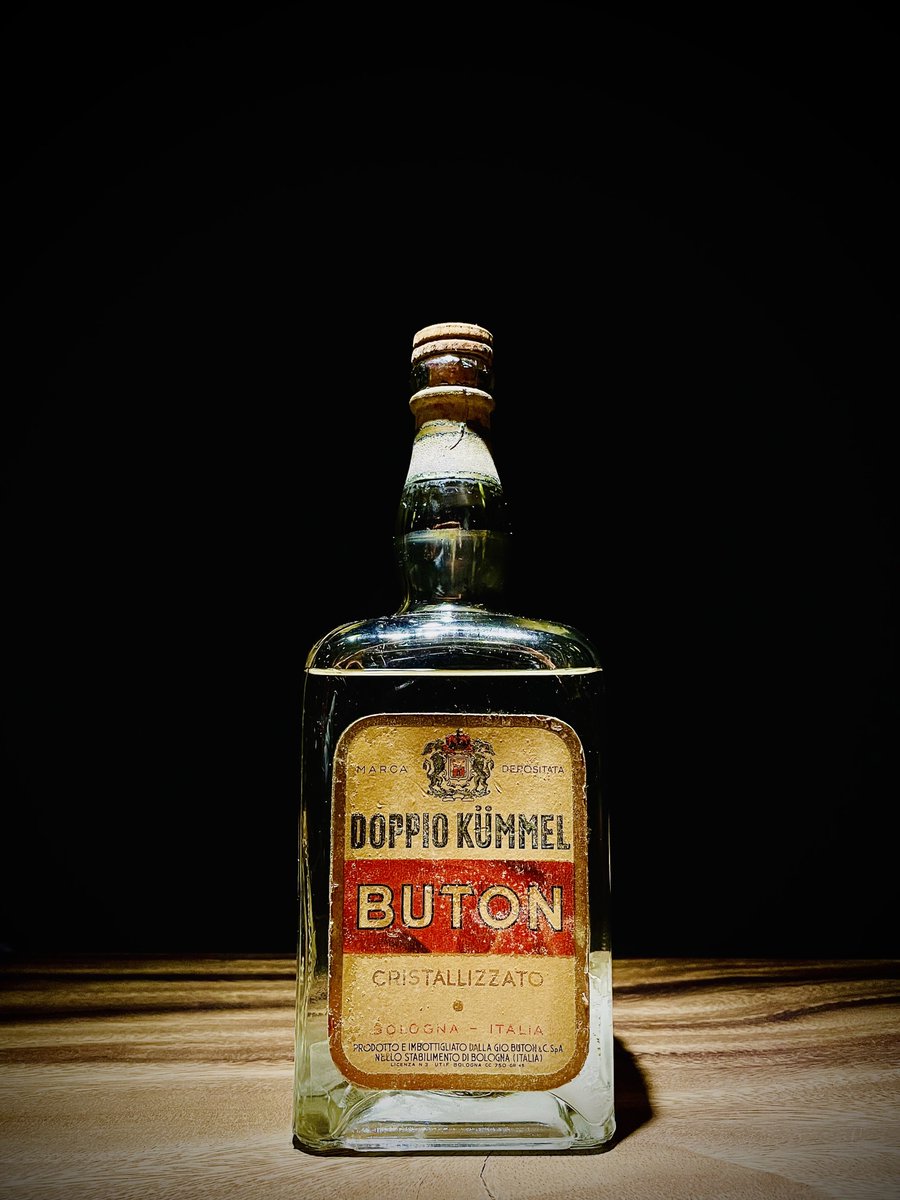 中の結晶が気になりすぎるので割って食べました おいしい