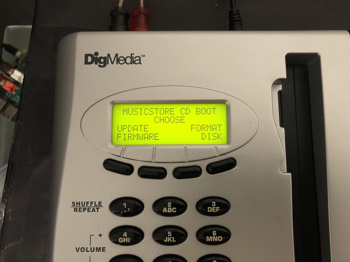 FalconFour's tweet photo. Spending the evening doing things that six people in the known universe have ever done before on a device that maybe 1000 people have ever seen, the usual. #digmedia #musicstore https://t.co/ME6QKBzGjC