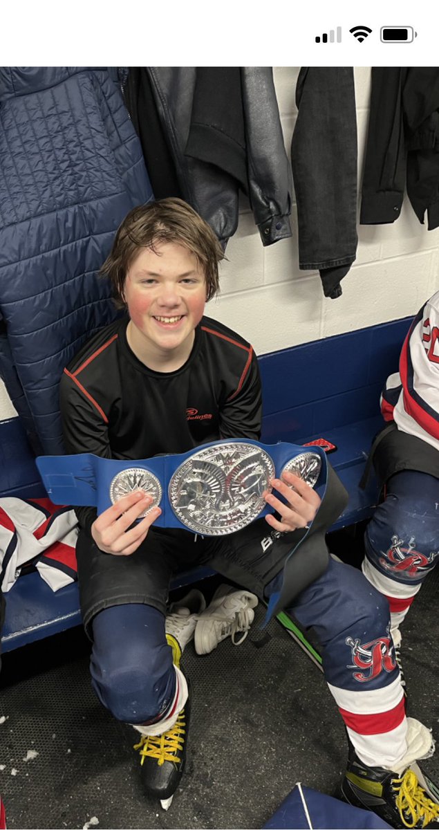 Last nights 👊" Hardest Worker " 👊Award  went to Chaser. He had a lot of grit and go  created plays worked hard , works as a team player and Also picked up two sweet goals and  assisted a goal WTG Chaser! @playhardworkhard <a href="/teamwork/">Teamwork.com</a> <a href="/RenegadeProud/">Renegade Proud</a> @DJHLnews @HkyNL
