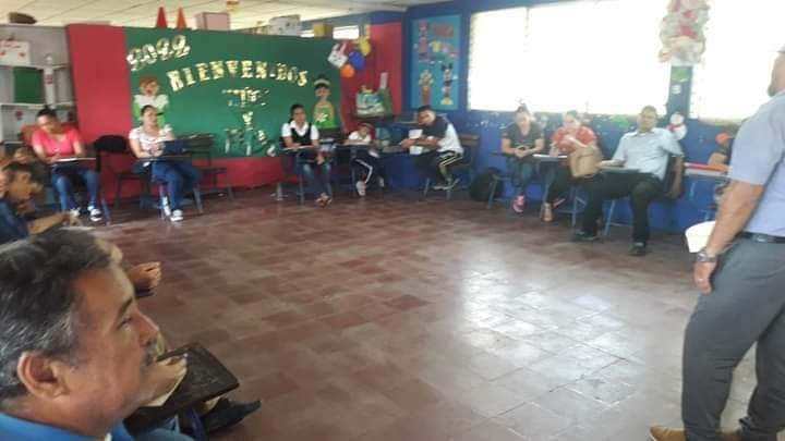 Último consejo técnico del año gracias a todos los docentes del centro escolar este año realizaron un estupendo trabajo .
SOMOS LILA INCER.
