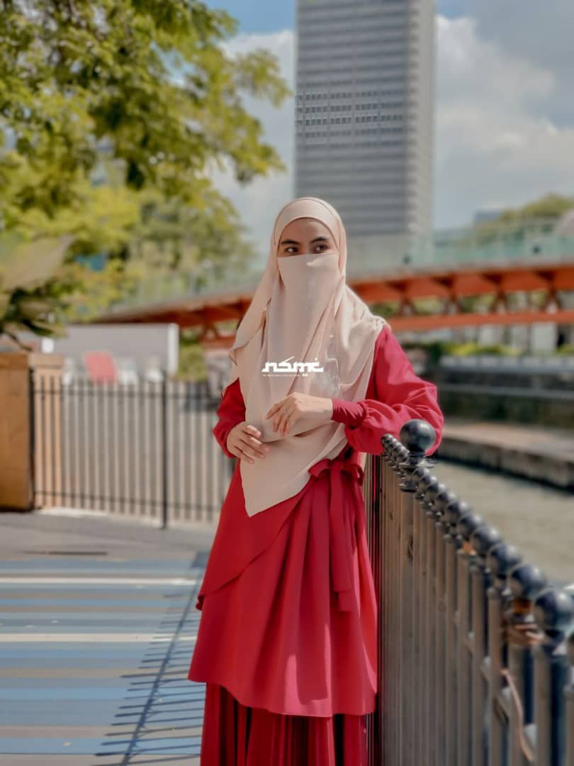 mupaahaul's tweet image. Yeayyy, akhirnya dapat juga yang berkenan di hati. Puas hati kain cantik yang paling penting grip dekat lengan. 😊
- Feedback kastemer - 

wasap.my/601169878088/i…

#IvyHandsock
#Handsock 
#HandsockNSMC