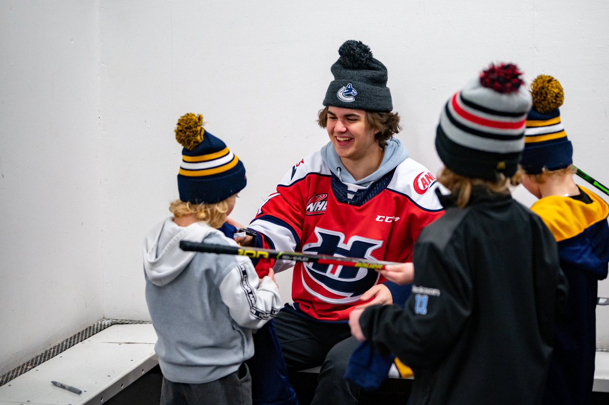 Busy day for the #WHLCanes today! Thanks to the U9 Lethbridge Thunder and U7 Ghostpirates for having us at their practices tonight! #CanesInTheCommunity #YQL

📸 <a href="/perreauxphoto/">Erica Perreaux</a>