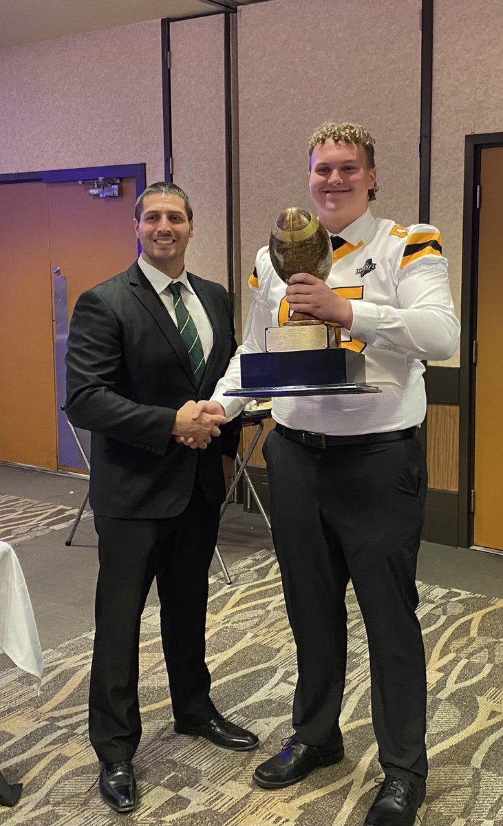 SeanRowe65's tweet image. Thanks to @The_WHSFL for naming me the D1 offensive linemen of the year