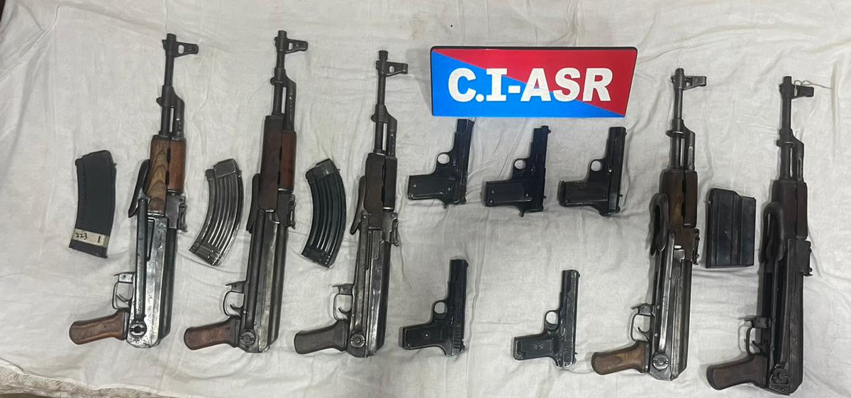 In the follow up of 13 kg #Heroin seizure @PunjabPoliceIndia, in a joint operation with #BSF have recovered 5 AK-47 rifles, 5 pistols &amp; 9 magazines from #Ferozepur 

As per the vision of CM <a href="/BhagwantMann/">Bhagwant Mann</a>, #PunjabPolice is committed to safe and secure Punjab.