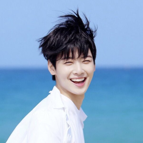 cewycha's tweet photo. I’m gonna cry #차은우 https://t.co/dgK2fmpESx