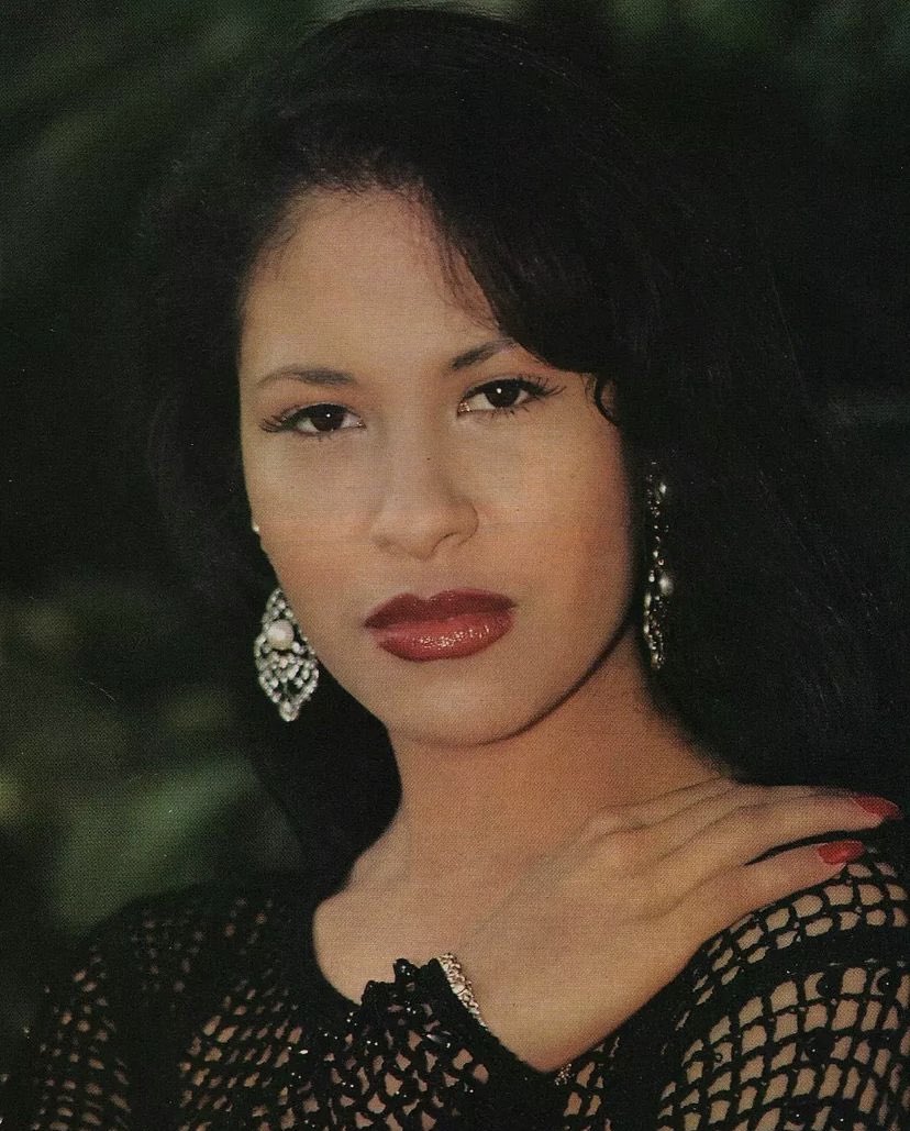 RT @latracalerasqp: selena quintanilla perez was the most beautiful woman https://t.co/u0NemOF93h