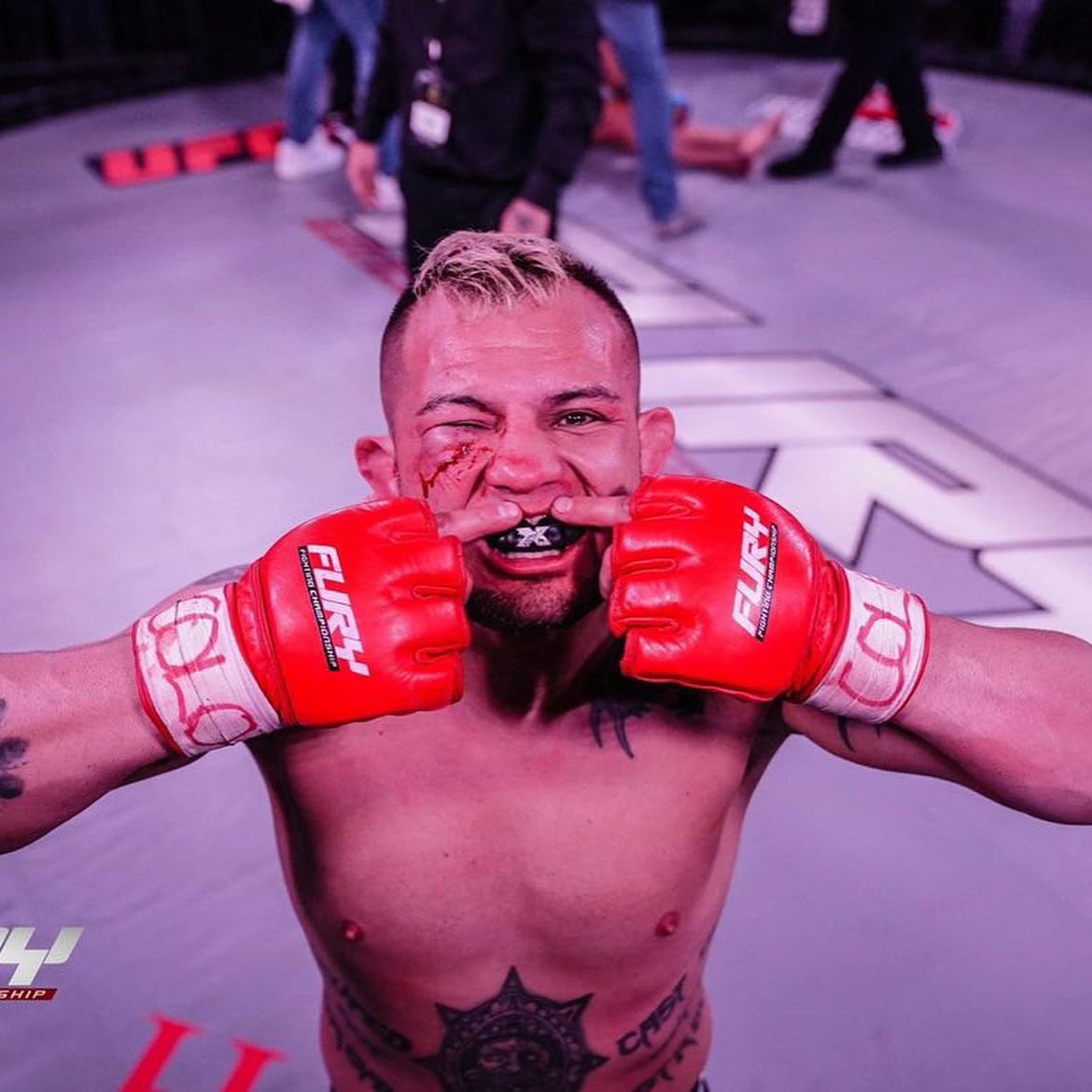 bloodlineath's tweet photo. 🏒 .. 💥 @adam_martinez_mma x @bloodlineath // 
The class is Pain 101. Your instructor is .. Adam “Mini” Martinez .. 💪🏽
Fury FC 72• @furyfighting 
December 18th, 2022 .. Houston, Texas 📍 🎟️ 
📸: https://t.co/2lC5HYm0wS
#adam #mini #martinez #teambloodline #bloodlineathletics https://t.co/JFYDnbb0eX