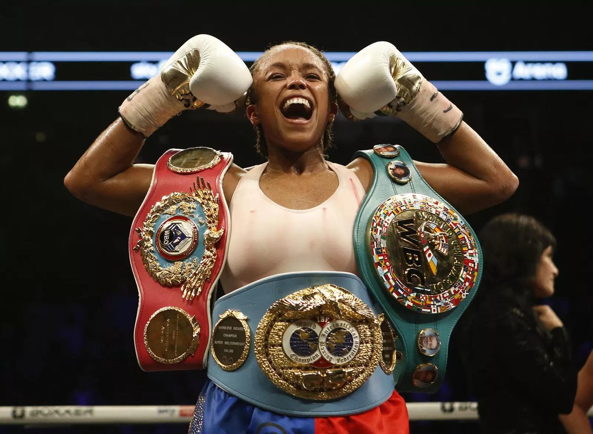 The Road End Podcast (@theroadendpod) on Twitter photo I can now reveal that this weeks guest is <a href="/TashaJonas/">Natasha Jonas</a>π₯
Tasha is a professional boxer who currently holds 3 world titles π
We discussed:
π£οΈ How Tasha got into boxing π₯
π£οΈ Who next for the Champ π
π£οΈ That 'big' offer π
π£οΈ Tashas Ultimate LFC 5 a side β½οΈ I can now reveal that this weeks guest is <a href="/TashaJonas/">Natasha Jonas</a>π₯
Tasha is a professional boxer who currently holds 3 world titles π
We discussed:
π£οΈ How Tasha got into boxing π₯
π£οΈ Who next for the Champ π
π£οΈ That 'big' offer π
π£οΈ Tashas Ultimate LFC 5 a side β½οΈ