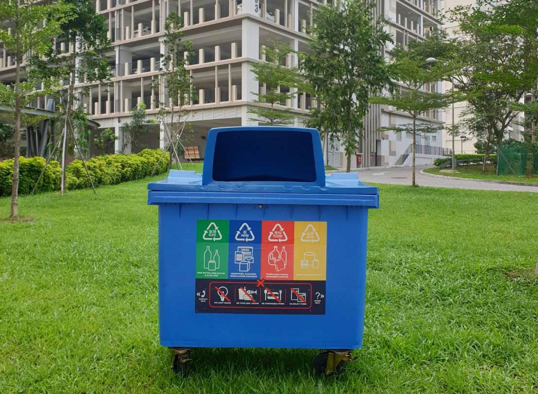 DMA_GForce's tweet photo. What goes in the blue bin?💙💙💙

Glass, Paper, Plastic, Metal...

Ps: make sure your items are not contaminated with food or liquids 🙃    *RINSE* https://t.co/AhvWTOjCnw