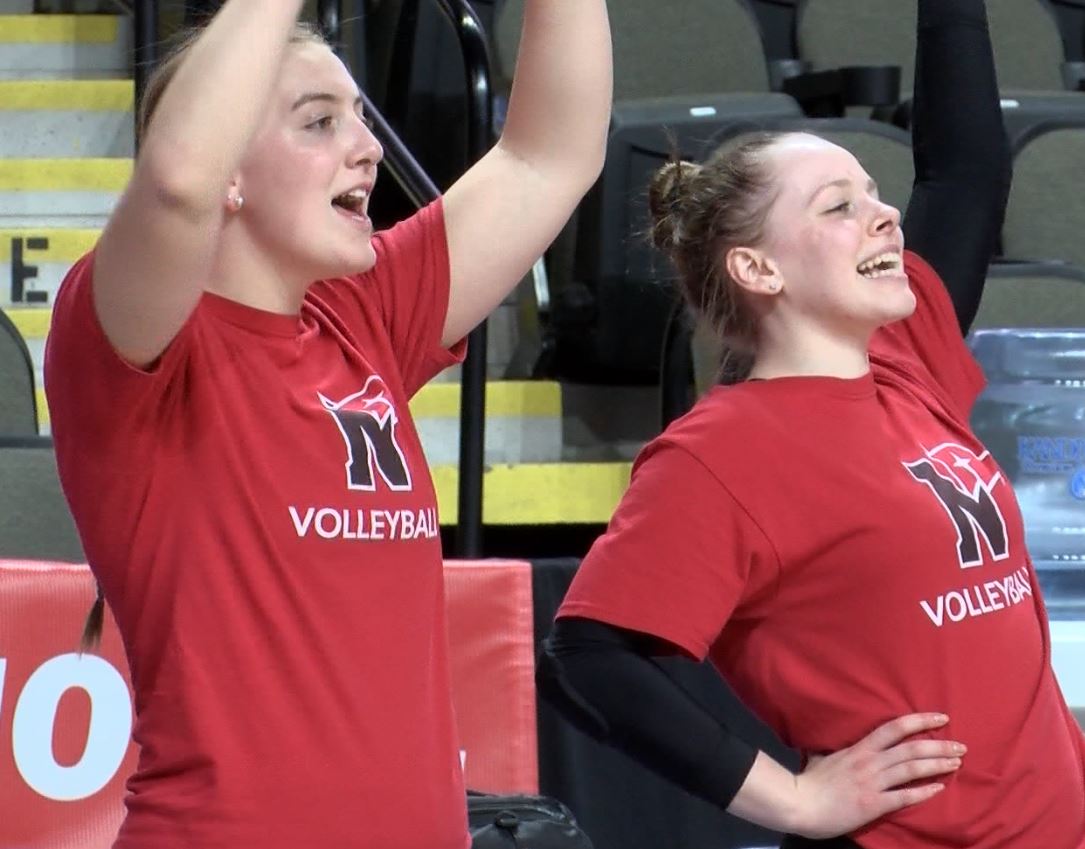 SportsZoneKCAU9's tweet photo. SETTING THE TONE AT THE TYSON!

#8 @NWCVolleyball continues to be a program of prestige, aiming to build off an uber-competitive @GPACSports season towards its 4th straight trip to the @NAIA national quarterfinals and first Red Banner!

WATCH HERE🏐⏬
https://t.co/ypE2F8VHM0 https://t.co/2VssetQi86