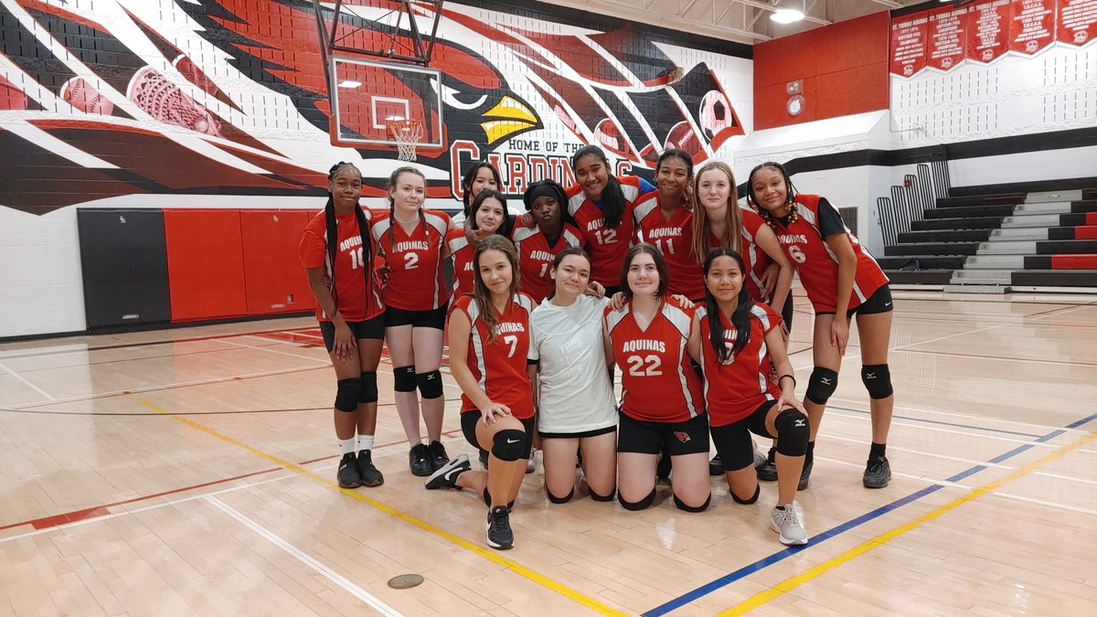 MsMierzwinski's tweet photo. What a moment 🙌! @Aquinassports Jr. girls' 🏐 team wins the first @ROPSSAA game of the season 👏
We couldn't be more PROUD of you 🎉 your #determination, #communication, and #unity are ✨
Way to go Cardinals!
@STA_Brampton @DPCDSBSchools
#sports #winterseason #gameday #winners https://t.co/mogBrtFjFy
