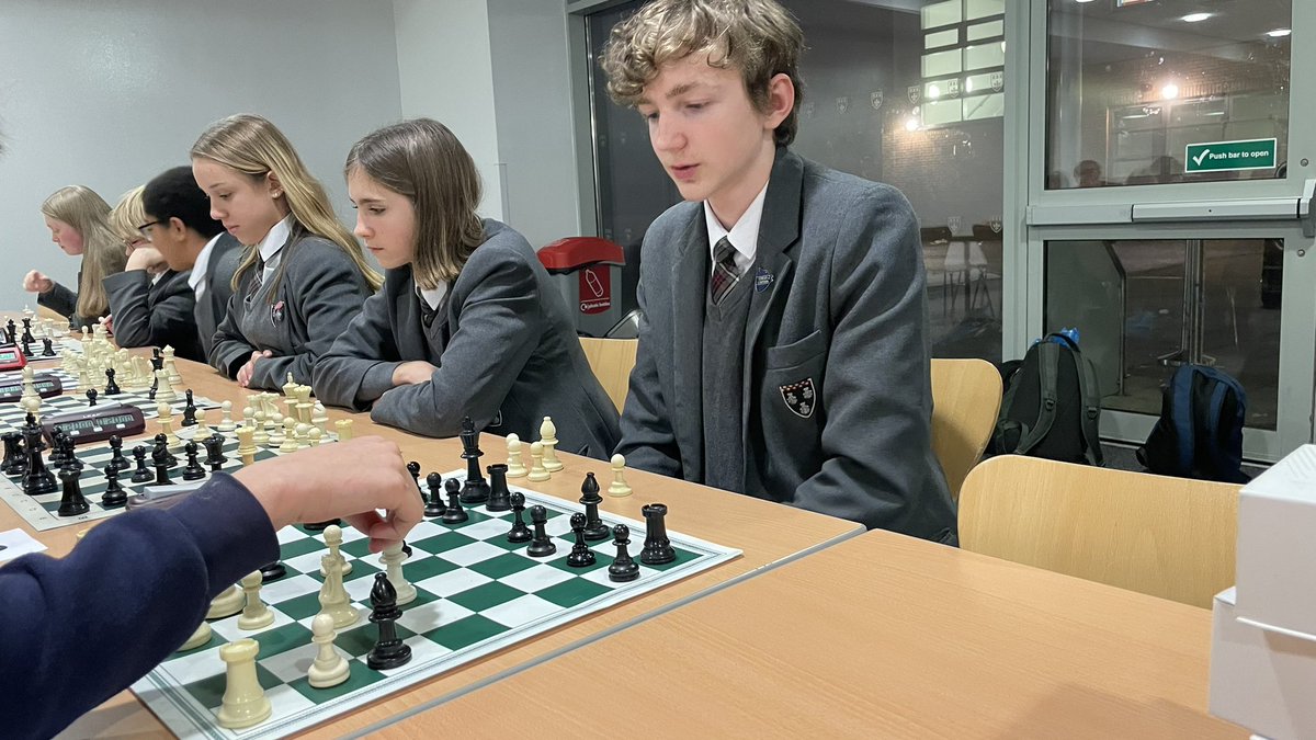 PontHighLibrary tweet media