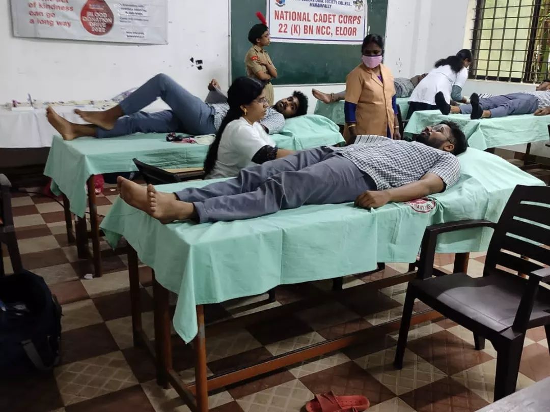 nccmesmaramplly's tweet photo. Blood Donation Camp...
.
.
.
#Blood
#donate
#Donation
#NCC
#HQ_DG_NCC
#DefencePROTvm
#DefencePROkochi https://t.co/RPVYqulJOm