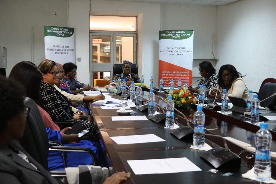 PrincessKZulu's tweet photo. The Zambia Women Parliamentary Caucus #ZWPC met with the Namibia Women Parliamentary interm Caucus as they visited Zambia for Lessons learnt in formulation of Caucus and Women participation in politics benmarking trip.@sadcpf @sadc @UNFPAZambia @UNFPA @UNFPASA @sheukurasha https://t.co/IgXjSsXSl1