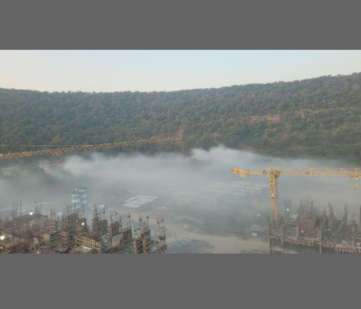 FITEMaharashtra's tweet image. Ravindra Sinha: TCG Cliff Garden Hinjawadi Maan Phase 3 - Garbage burned 24 by 7
This is the situation in our state. Swach Sarvekshan and the National Clean Air Program are taken for toss.
#ITPark #InfraIssues
 #ITemployees are staying in ITparks are facing this @CMOMaharashtra