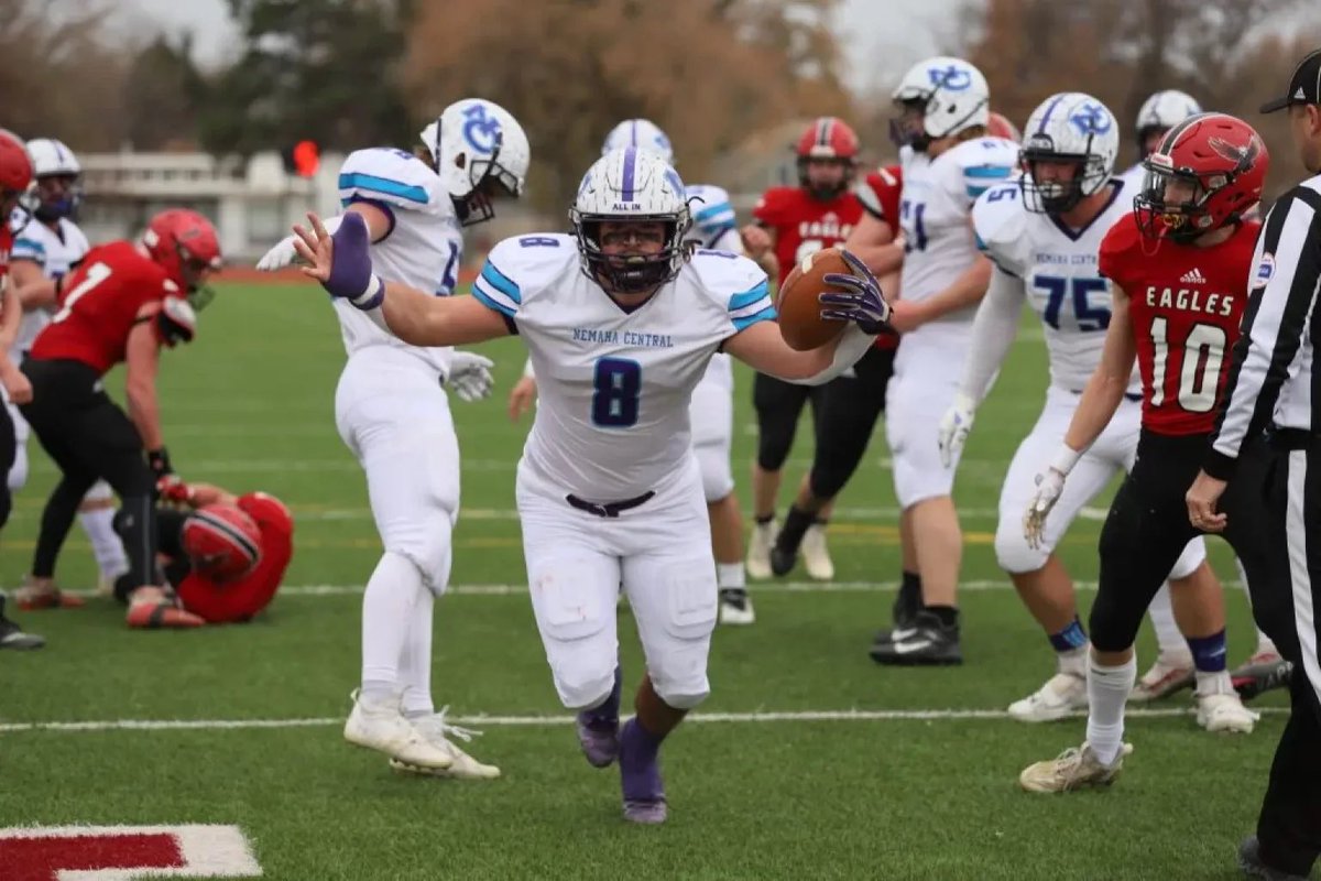 sportsinkansas's tweet image. 2022 Sports in Kansas Football Player of the Year Finalists Announced for every classification in Kansas (Offense &amp;amp; Defense)

Winners announced this weekend 
sportsinks.com/2022-sports-in…

Photo: Dari Hilbert