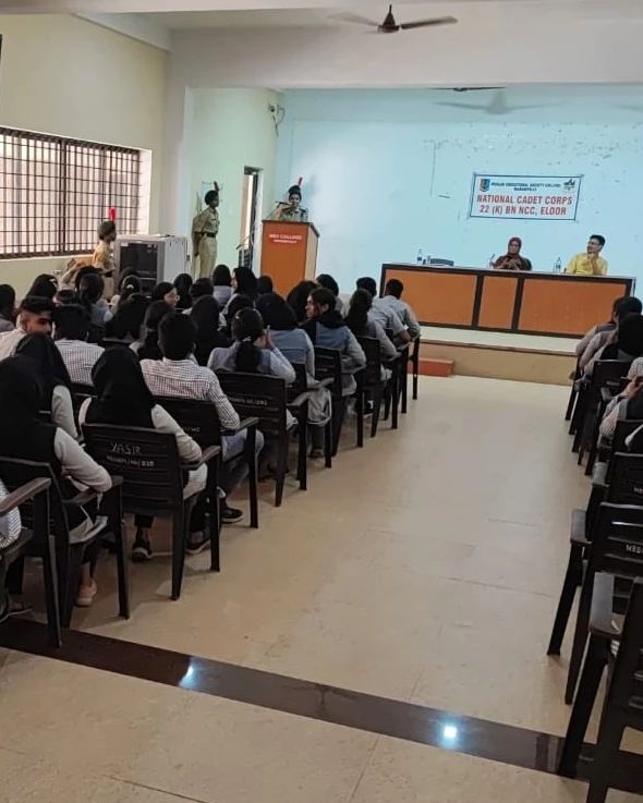 nccmesmaramplly's tweet photo. Awareness class on the topic "Law and Order"
.
.
.
#LAW
#LawAndOrder
#NCC
#NCC_Dte_Delhi
#DefencePROTvm
#DefencePROkochi https://t.co/uxiuBA1oJk