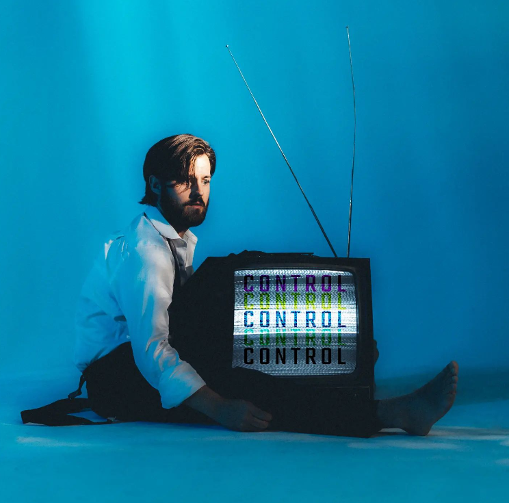 PhantomPwrMedia's tweet photo. OK all you "genre junkies" and audiofiles, check out this track from Common Air.  "Control" will take you through a whirlwind of tones and feels.  It's really, really good.  Check out our review here and find it on our "New Rock" playlist.  https://t.co/BsB3uksfxE https://t.co/fhXNNev5LV