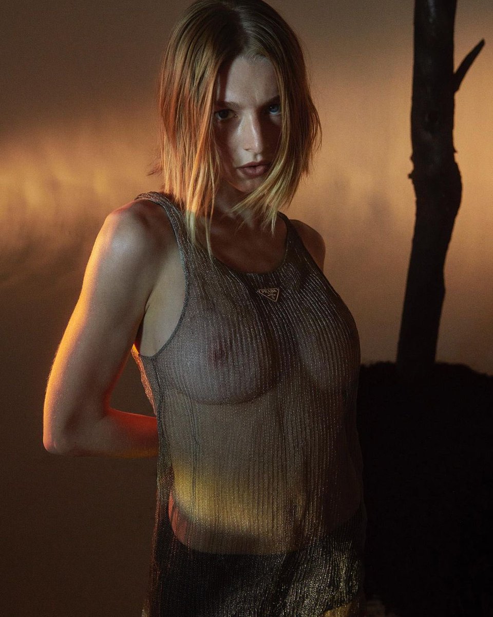 schaferfiles's tweet photo. hunter schafer. https://t.co/1lDyw6SLKW