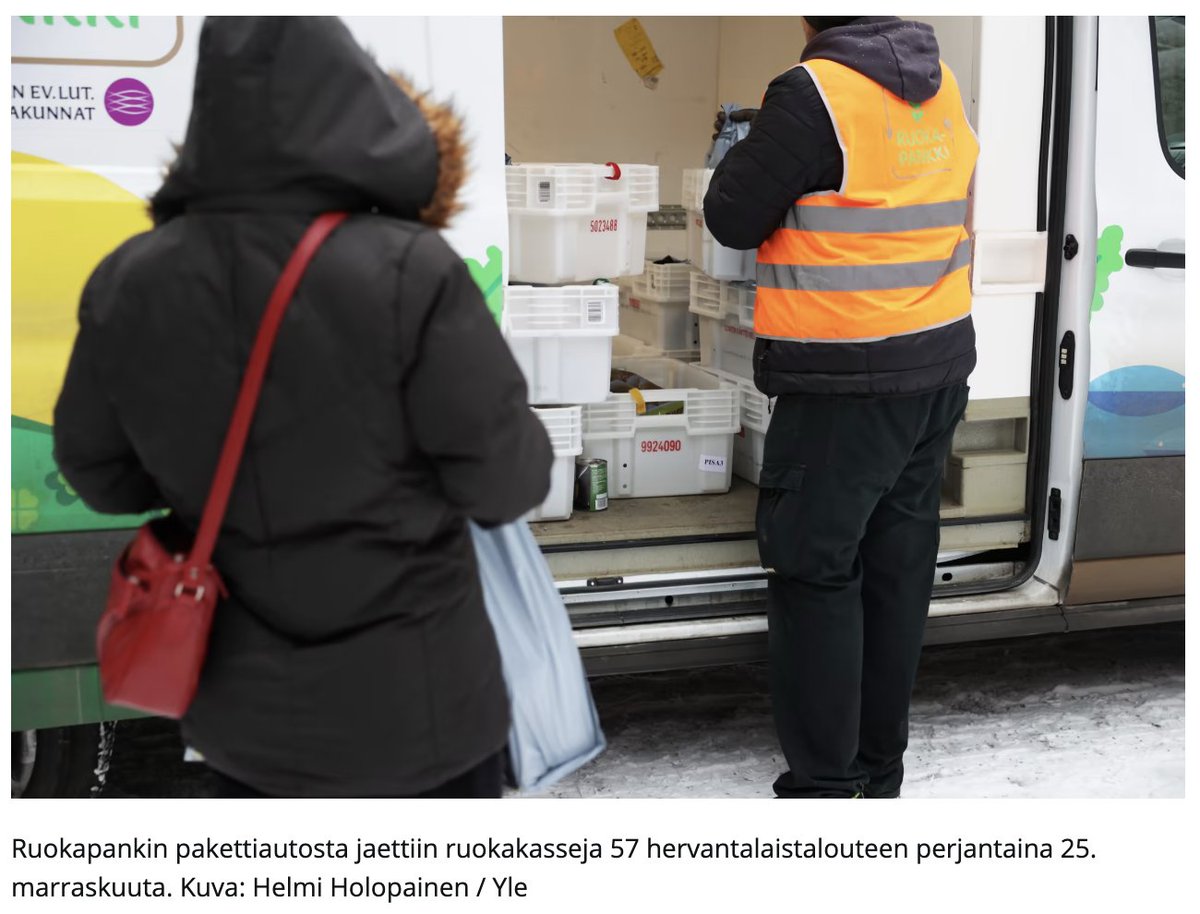 wastefeast's tweet photo. Vähävaraisille suunnattu EU:n ruoka-apu muuttuu kuivamuonapusseista ruokakauppojen maksukorteiksi. Valmistelu on venynyt, ja korttien jako alkaa näillä näkymin vasta ensi kesänä.

#ruokaapu 

https://t.co/lspyY329A8 https://t.co/OOyR7hMln4