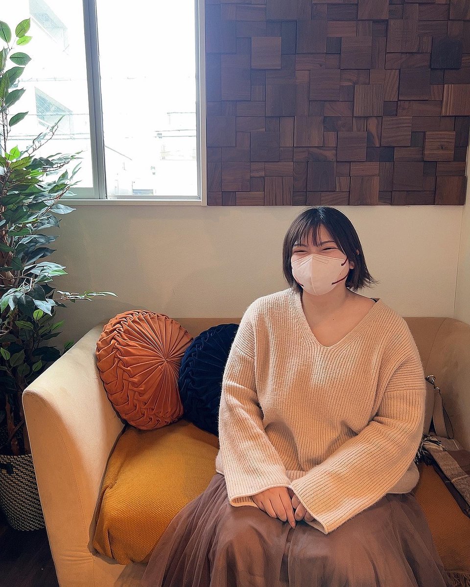 オシャレなカフェのご紹介です♡

先日11月22日、いい夫婦の日に旦那さんと行ったカフェ✌️✨

普段オシャレなカフェは緊張してあまり入れないんだけど、とても雰囲気の良いお店♡♡

1回はわんこと一緒に入れて、2階はゆ… instagram.com/p/CliLVYbSpm5/