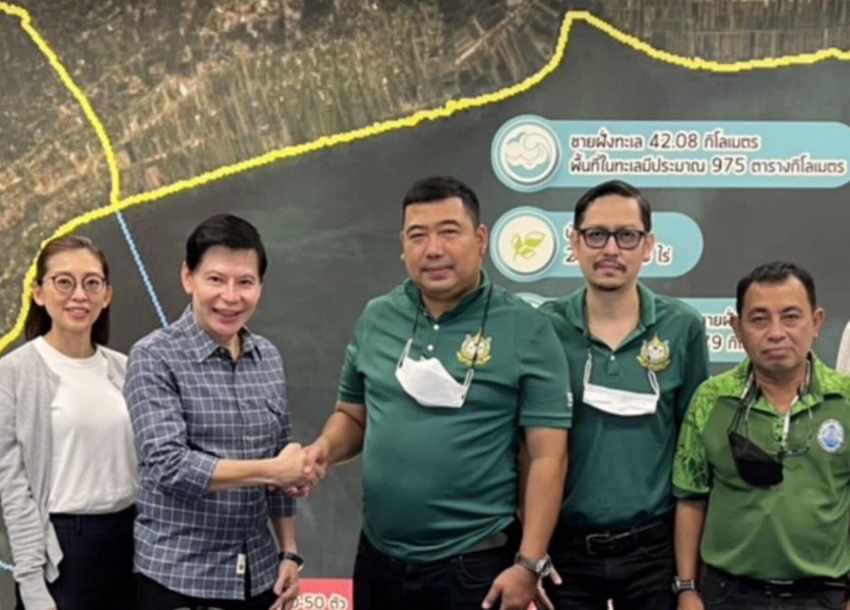HAffairsAsia's tweet photo. HA's Founder and Secretary General Mr Kim Solomon meets with the Royal Thai Navy and the Ministry of Natural Resources and Environment - our strategic partners for the Green Day Activities at the Inaugural Green Summit 2023. #greensummit #generationrestoration #afuturetogether https://t.co/TiPKxSHAT6