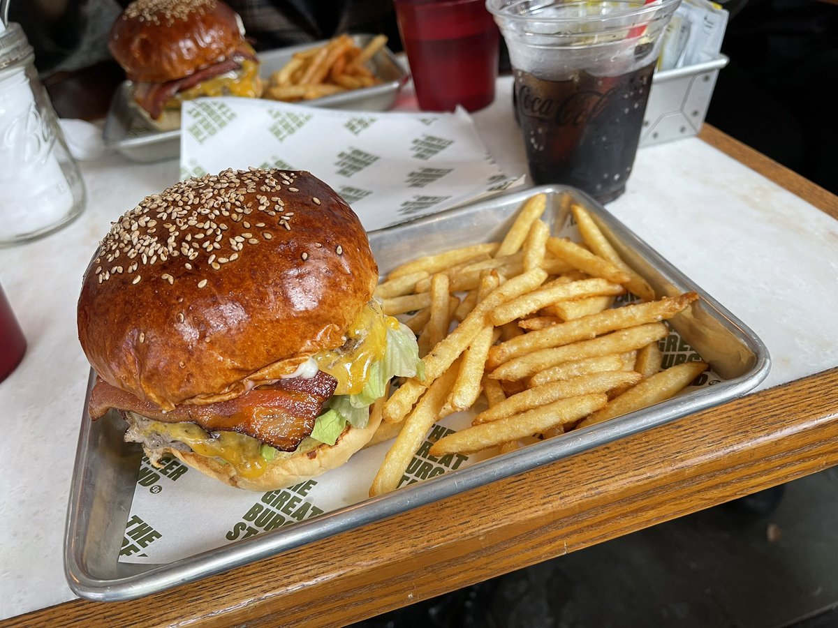 Warpman13king's tweet photo. 渋谷でランチ&amp;シークレットMT https://t.co/OfSlU191MH