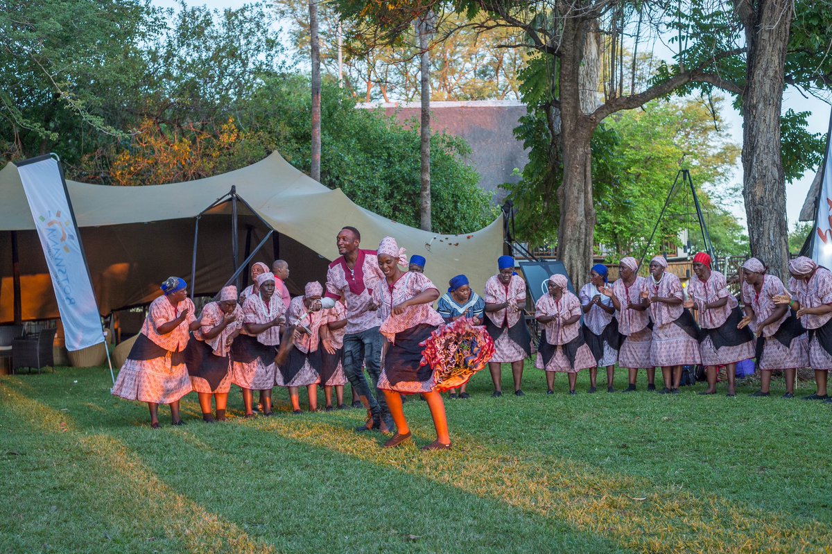 BotswanaTourism's tweet photo. An astounding performance by Ngwao Boswa and Chaakonchaako Seperu Group at the Botswana Travel and Tourism Expo (BTTE).

#ilovebotswana #destinationbotswana #BTTE #botswanatourism #KasaneAwaits #PushaBW #rediscoverbotswana https://t.co/LWxQnMPuS3