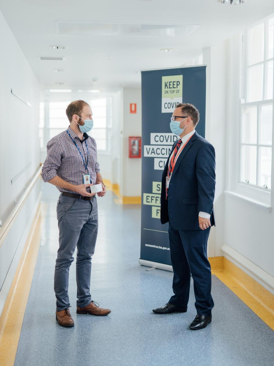 Recently released modelling from <a href="/ResearchMenzies/">Menzies Institute for Medical Research</a>  and <a href="/Deakin/">Deakin University</a> suggests that a minimum of 160,000 Australians will be experiencing Long COVID in early December, over 35,000 of whom will find their daily lives significantly impacted by illness. Read more: fal.cn/3u25d