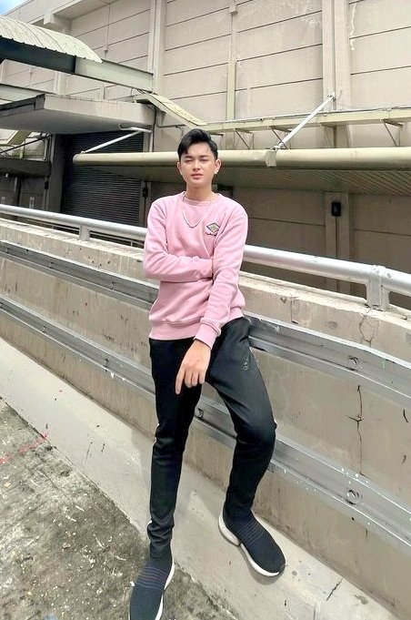 tonybabies's tweet photo. Tough boys wear pink. ๐ซฐ๐ป
#DreamChaserTony
#DreamMakerPH #Tonyboi101 #ajadreammaker https://t.co/7VryRwuPTt