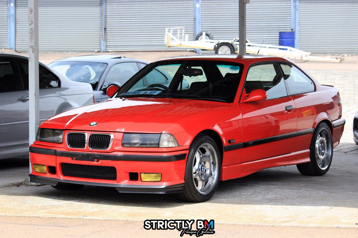 StrictlybmP's tweet photo. E36M 
Location📍@zwartkops.raceway
Vehicle owned by: 
Photos by: Team Strictly BM @ethanhendricks___ @Lendl325 

#bmw #bmwclassic #e36 #m3 #e36m3 #s50 #germanspec #e36m #bmwe36m3 #southafrica #strictlybm_pasopaguluva https://t.co/ISK4ZGQvX4