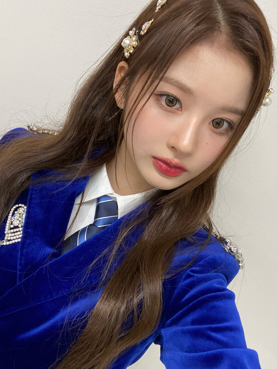 비비 tweet media