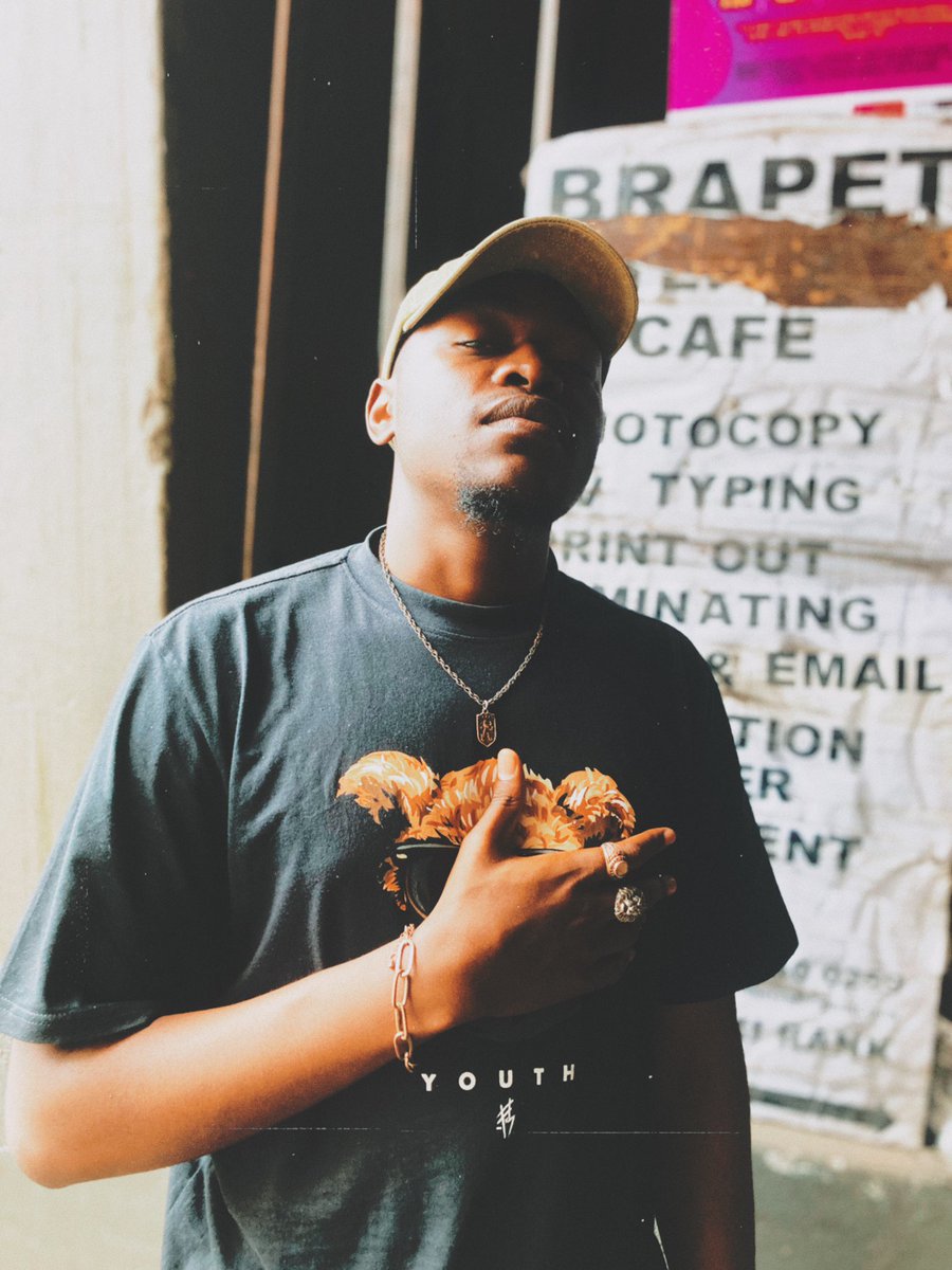 unkleken_'s tweet photo. My debut single, #PitoriFunk is finally OUT NOW on all streaming platform.

I'm extremely humbled to be able to give this to you, and I'm so grateful to every ear giving it a
chance.

Thank you for being patient with me. Rest assured, we're only starting.

https://t.co/qgfDeqAzEZ https://t.co/lFmzWWhIyf