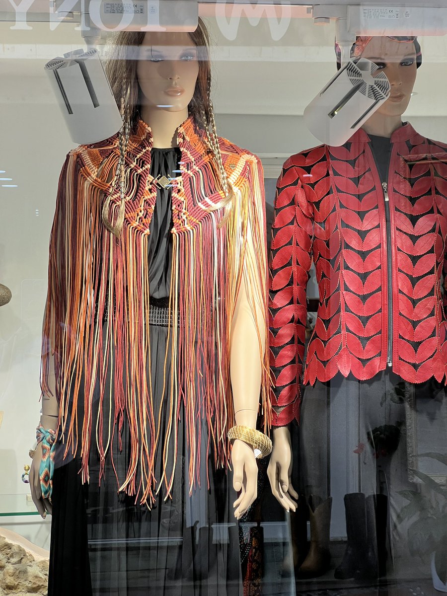 Bearangomoda's tweet image. Vas por Marbella y Suaz! Oropendola en la vitrina ♥️😎 #ModaLocal #ModaCercana