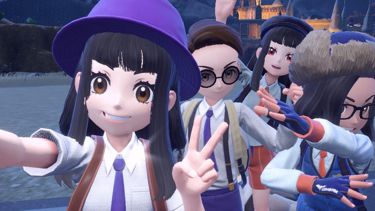 VESPlQUEN's tweet photo. pkmn w friends from work! https://t.co/0883DP0Uc6