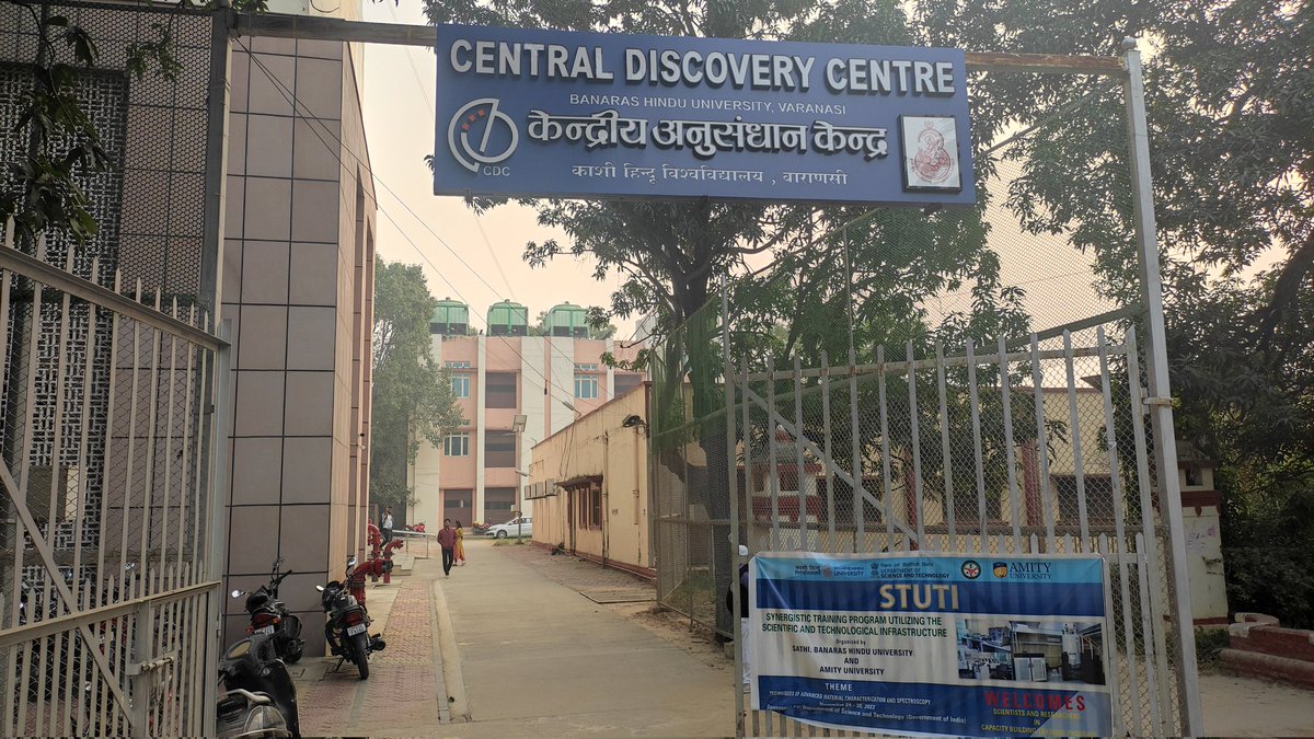 hiran_kanti's tweet photo. @hiran_kanti #DSTSTUTI #DststutiICT #IITBHU Hands on training 2nd day https://t.co/Y2ufjwyjPU