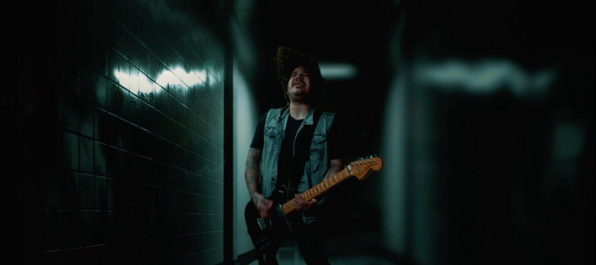 Let the countdown begin! #Catastrophe album launch and #BreakOut featuring <a href="/alfrost/">Albert Frost</a> coming 9 December! 🔥🔥🔥

#oooth #ooothmusic #newmusic #comingsoon