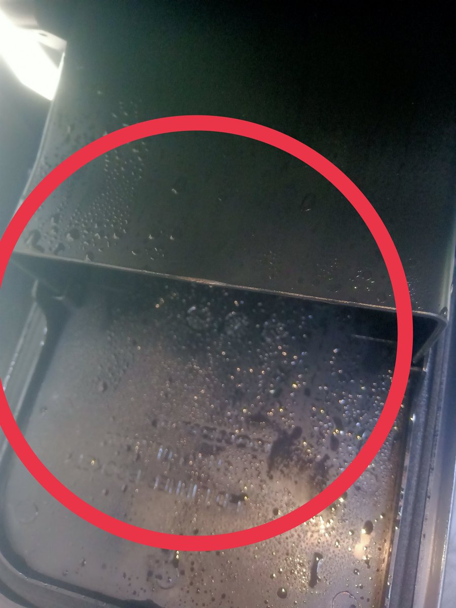 Sarvanakiccha's tweet photo. @honda2wheelerin Poor service quality even after mailing to customer support or Manager no Reply from Them such an worst and poor service quality https://t.co/2whL0m68tF