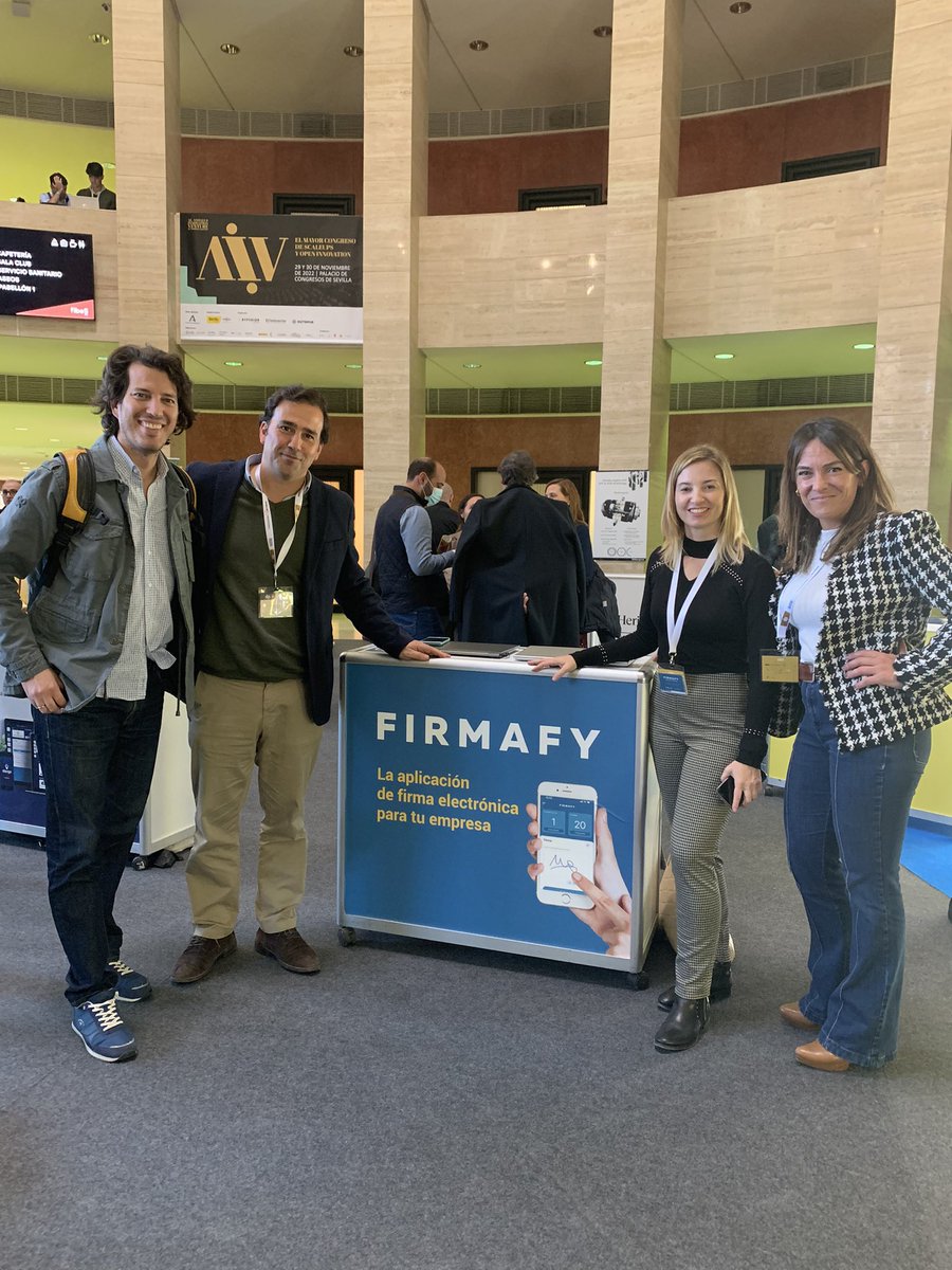 StartupAnd_'s tweet photo. Hoy seguimos en #AAIV2022 🚀

Y nos hemos encontrado a algunas de las #startups de nuestras #32seleccionadas en #AndalucíaRoadshow2. 

👋🏼 ¡¡Vamos a saludarlas!! 
@MissCar_app @firmafy @_Blowind  @CulturalFit_ https://t.co/01tSkzx3b2
