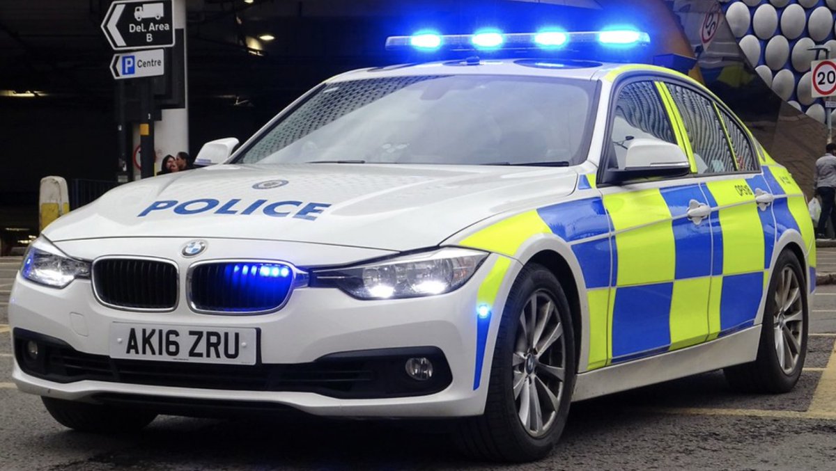 🚓 NEW REGS FOR DRIVERS

Police drivers are being reminded to read a FAQ document giving guidance on new regulations which come into effect today.
The new regulations set out the prescribed training that will give trained police drivers better protection. 
bit.ly/3GUaSeY