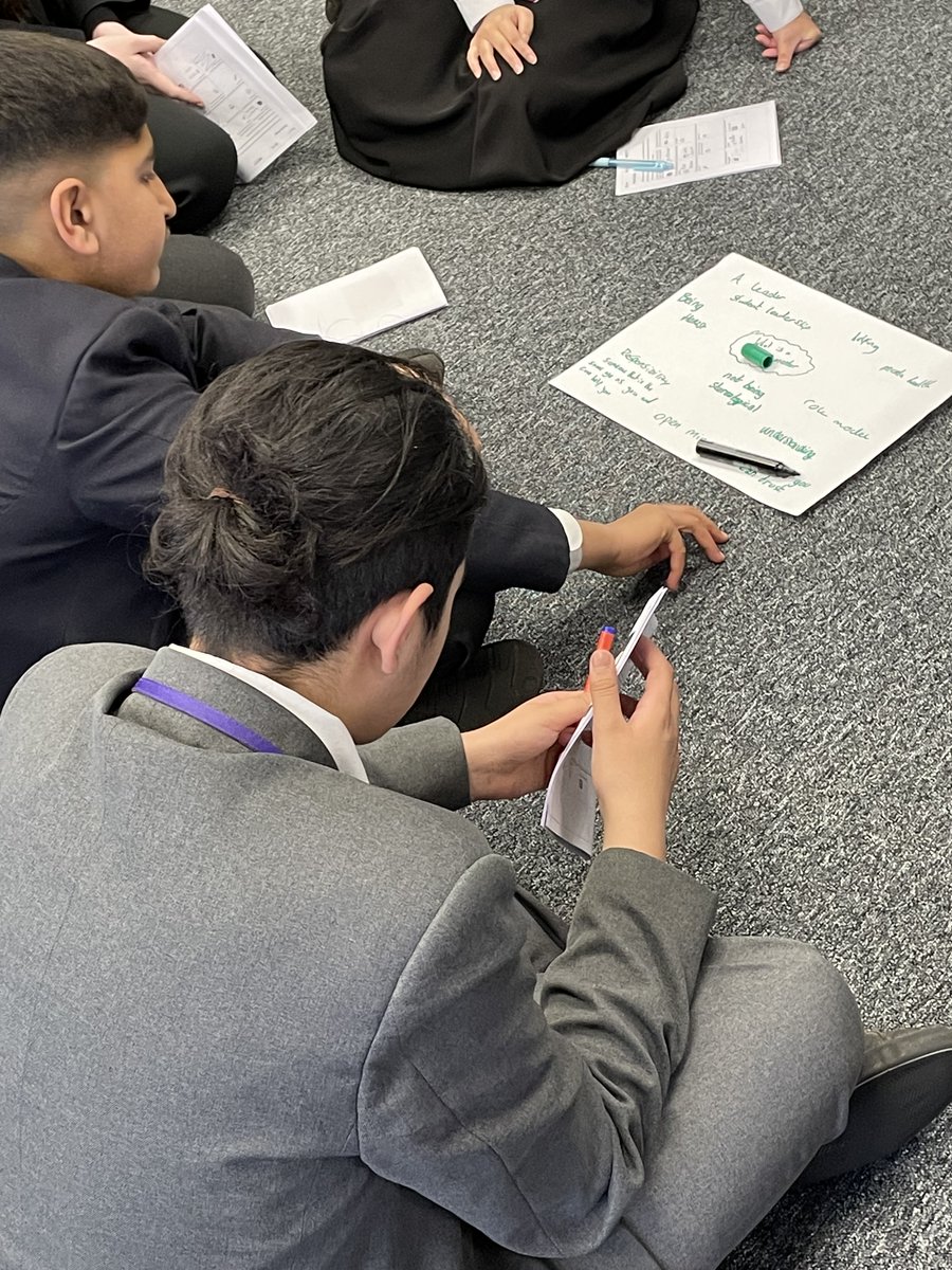 BEPvoice's tweet photo. What a pleasure it was to be with young people from @CORERockwood @HodgeHillGirls @washwoodheath @SaltleyRRSA &amp; Hodge Hill College at yesterday's South Asian Young Peoples Mental Health Project Peer Mentor training. Well done to all the participants! #nortonhall https://t.co/sgsSJ0DjbT