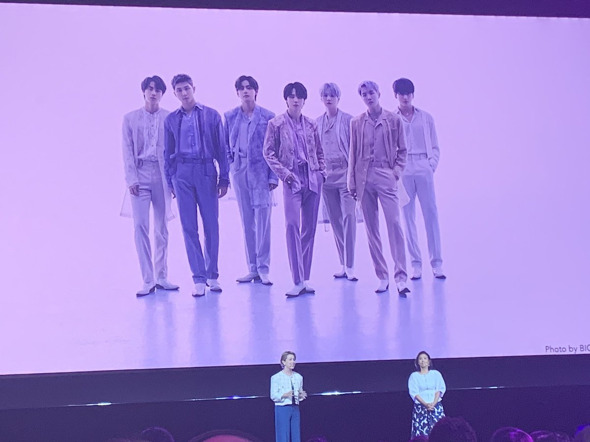 Монумент бтс. Чулан гоблин коре. Монумент бтс. Монумент бтс. Bts monuments: beyond the stars новости.