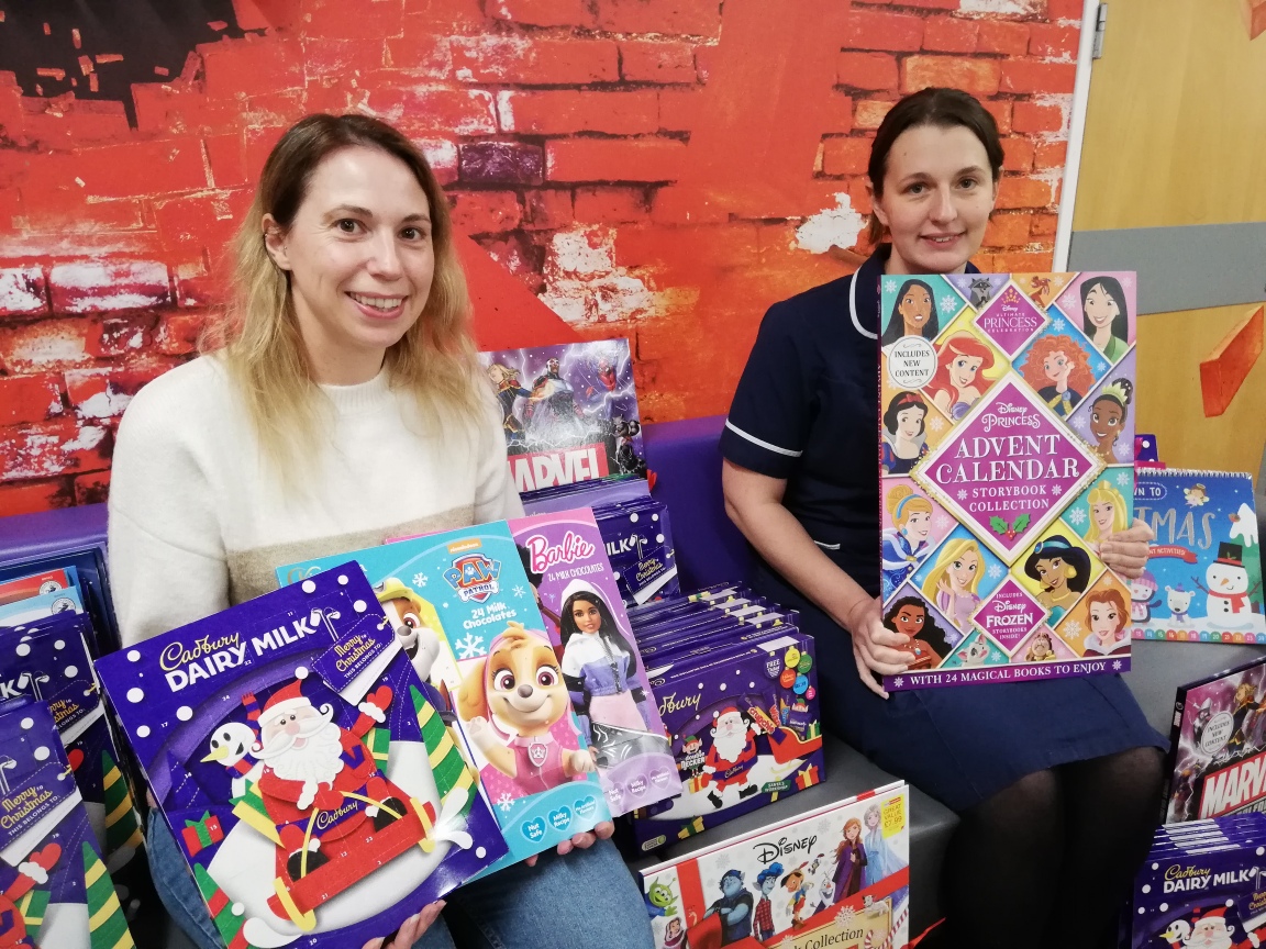 This week Leeds mum Clare dropped off 710 donated advent calendars and other advent treats for patients spending December at @Leeds_Childrens. Clare has been collecting since the start of November and has donated 2000+ calendars to Yorkshire hospitals!