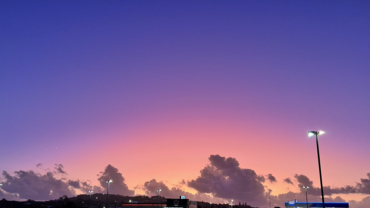 jayp3g_'s tweet photo. My favourite kind of sunset ✨ https://t.co/AvAJSzorJ9