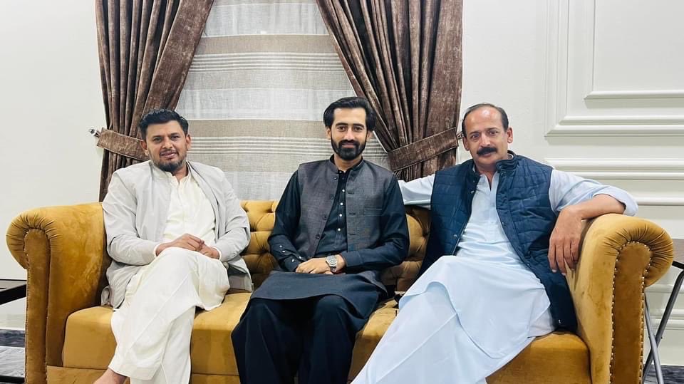 mabroor_shah's tweet photo. Many many happy returns of the day
Ch Nasir Iqbal Bossal
#happy #Birthday
#boss #MNA #NA-80 #Bossal https://t.co/ylXvG6x5GH