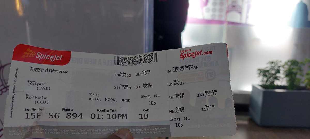 BasuDiptimanjjp's tweet photo. Schedule Time Was 12.30 PM &amp; Now It's Estimated Time Is 3.10 PM
We Are Waiting Here From 10.30 Am. No Information No Food Or Drinking Water By The @flyspicejet Authority
Please Do Something @JM_Scindia https://t.co/1nW9iXmJ0y