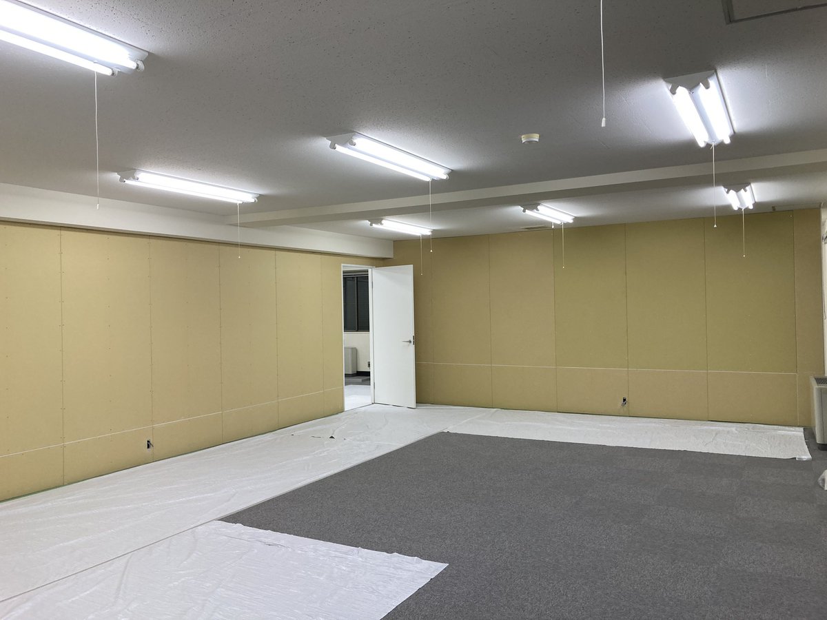 ExiJapan's tweet photo. 大工さん今日で終わり
明日からクロス屋さん入ります
お疲れ様でした〜 https://t.co/X1NwLR0Z4x