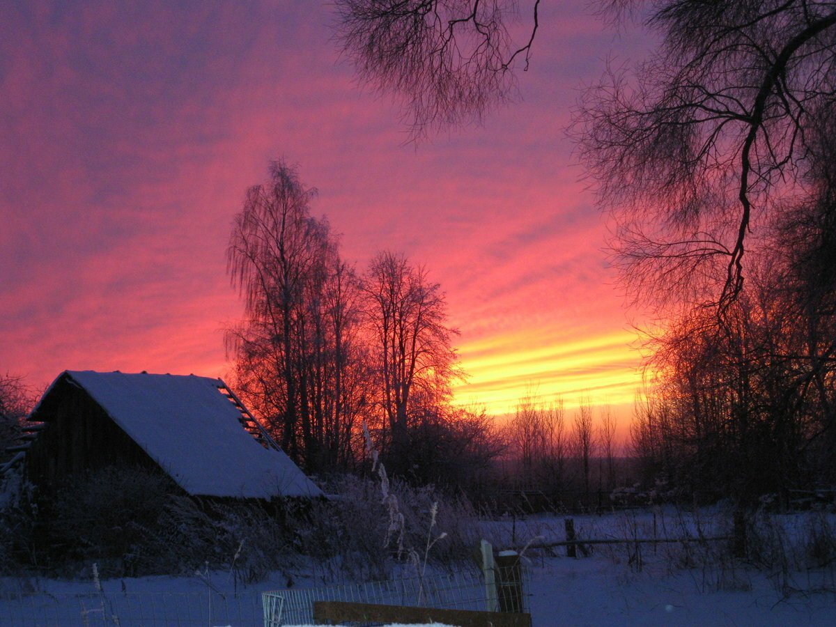 Зимний закат в деревне