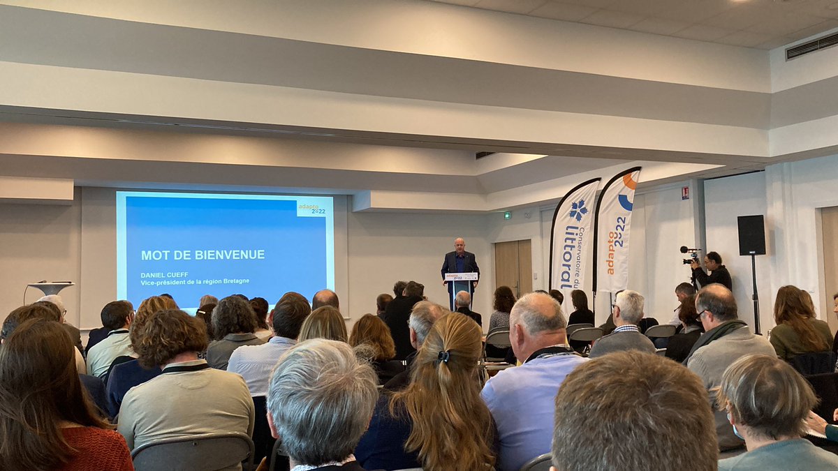 Présent au colloque de restitution du projet Life #adapto du <a href="/littoral_cdl/">Conservatoire du littoral</a> ! La gestion souple du trait de côte pour s’adapter au #climat ! #SafN cc <a href="/LifeARTISAN_/">Projet Life intégré ARTISAN</a> @biodiversiteBZH